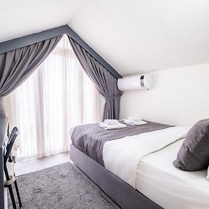 Kamer met een Queen Size Bed